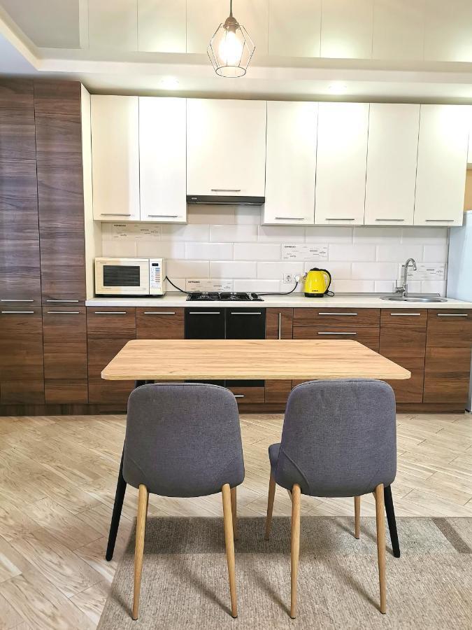 Lavina Mall Apartments Ll Суми Екстер'єр фото